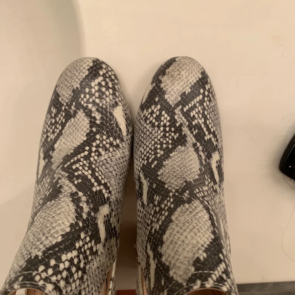 Steve Madden Snake Print Ankle Boots - Picture 10 of 11